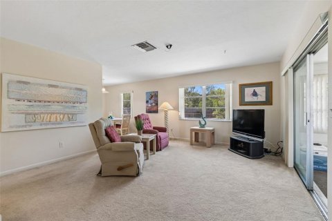Casa en venta en Spring Hill, Florida, 2 dormitorios, 107.86 m2 № 2212021 - foto 4