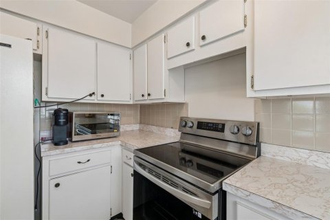 Casa en venta en Spring Hill, Florida, 2 dormitorios, 107.86 m2 № 2212021 - foto 7