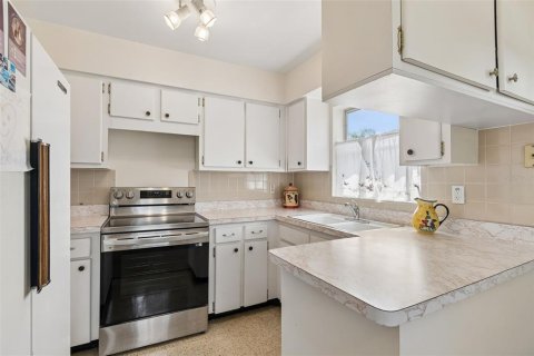 Casa en venta en Spring Hill, Florida, 2 dormitorios, 107.86 m2 № 2212021 - foto 10