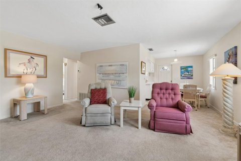 Casa en venta en Spring Hill, Florida, 2 dormitorios, 107.86 m2 № 2212021 - foto 5