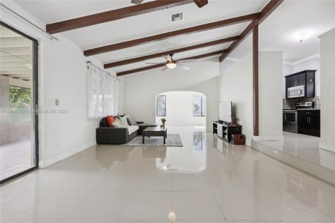 Villa ou maison à vendre à Palmetto Bay, Floride: 3 chambres, 175.77 m2 № 1956986 - photo 8