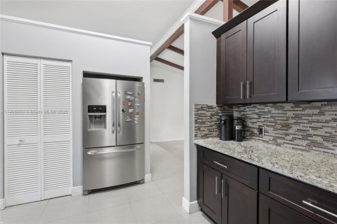 Villa ou maison à vendre à Palmetto Bay, Floride: 3 chambres, 175.77 m2 № 1956986 - photo 22