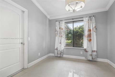 Villa ou maison à vendre à Palmetto Bay, Floride: 3 chambres, 175.77 m2 № 1956986 - photo 24