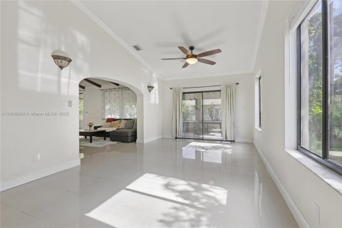 Villa ou maison à vendre à Palmetto Bay, Floride: 3 chambres, 175.77 m2 № 1956986 - photo 15