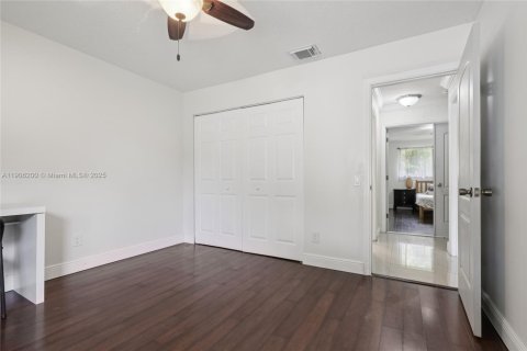 Villa ou maison à vendre à Palmetto Bay, Floride: 3 chambres, 175.77 m2 № 1956986 - photo 27