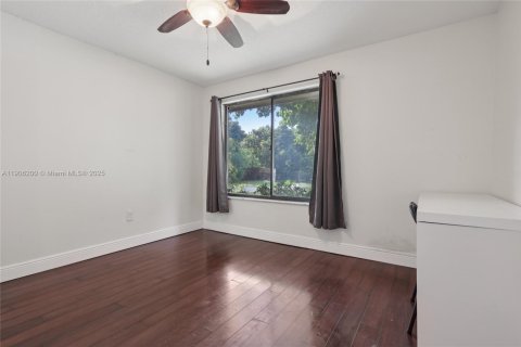 Villa ou maison à vendre à Palmetto Bay, Floride: 3 chambres, 175.77 m2 № 1956986 - photo 26