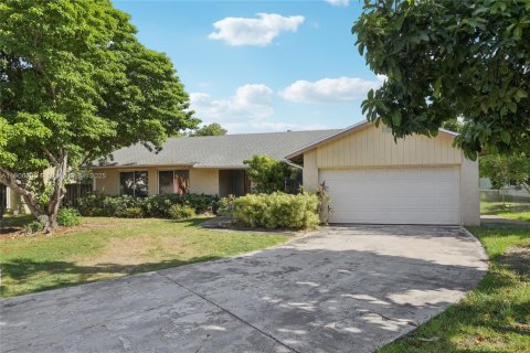 Villa ou maison à vendre à Palmetto Bay, Floride: 3 chambres, 175.77 m2 № 1956986 - photo 2