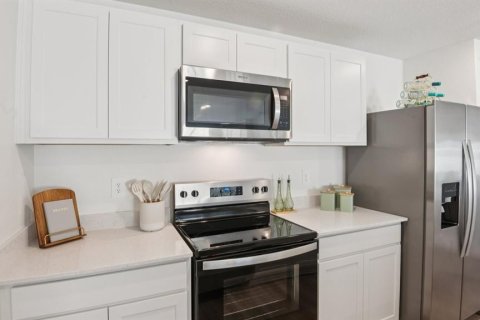 Villa ou maison à vendre à Hudson, Floride: 4 chambres, 144.93 m2 № 2410298 - photo 11