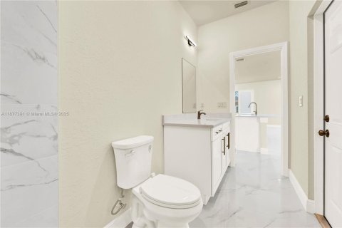 Casa en venta en Lehigh Acres, Florida, 3 dormitorios № 1924224 - foto 23