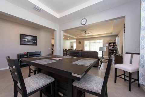 House in Riverview, Florida 4 bedrooms, 259.94 sq.m. № 1723224 - photo 9