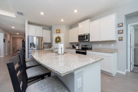 House in Riverview, Florida 4 bedrooms, 259.94 sq.m. № 1723224 - photo 11