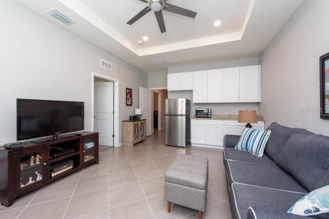 House in Riverview, Florida 4 bedrooms, 259.94 sq.m. № 1723224 - photo 24