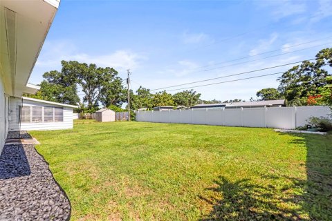 House in Saint Petersburg, Florida 3 bedrooms, 109.25 sq.m. № 1855600 - photo 28