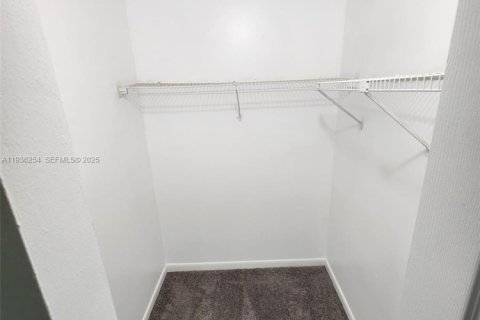 Condo in Margate, Florida, 2 bedrooms  № 1994305 - photo 30