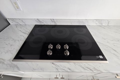 Condo in Margate, Florida, 2 bedrooms  № 1994305 - photo 12