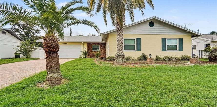 Casa en Winter Park, Florida 3 dormitorios, 129.88 m2 № 2384460