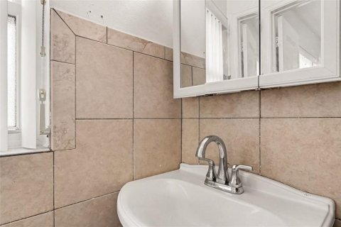 Casa en venta en Winter Park, Florida, 3 dormitorios, 129.88 m2 № 2384460 - foto 13
