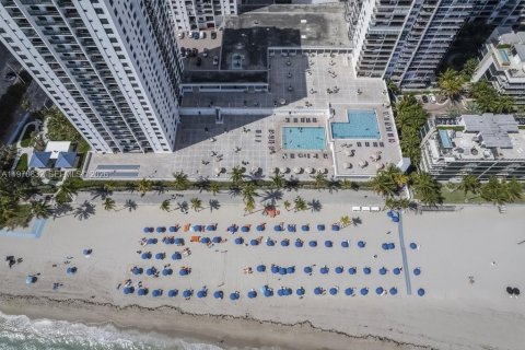 Condominio en venta en Hollywood, Florida, 2 dormitorios, 130.06 m2 № 2033143 - foto 30