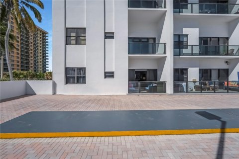Condominio en venta en Hollywood, Florida, 2 dormitorios, 130.06 m2 № 2033143 - foto 8