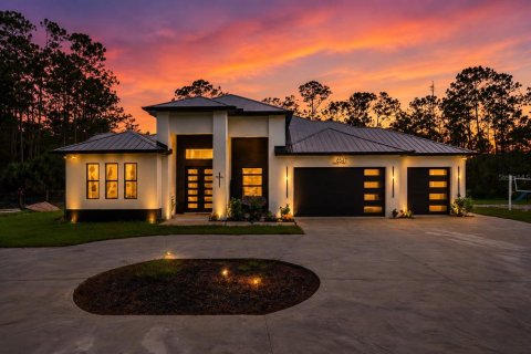 Casa en venta en North Port, Florida, 5 dormitorios, 282.33 m2 № 2339212 - foto 2
