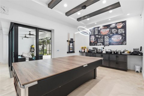 Casa en venta en North Port, Florida, 5 dormitorios, 282.33 m2 № 2339212 - foto 18