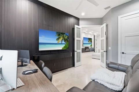 Casa en venta en North Port, Florida, 5 dormitorios, 282.33 m2 № 2339212 - foto 29