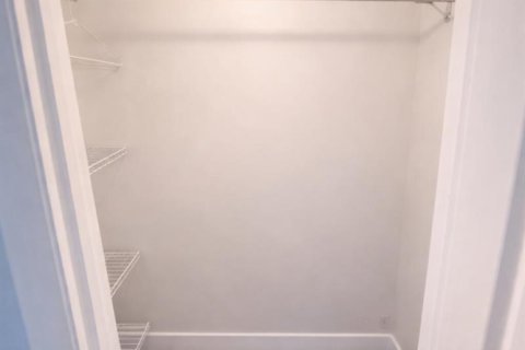 Купить кондоминиум в Санрайз, Флорида 3 комнаты, 102.19м2, № 2083739 - фото 25