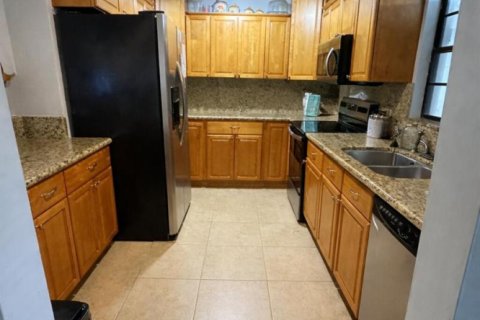 Купить кондоминиум в Санрайз, Флорида 3 комнаты, 102.19м2, № 2083739 - фото 3