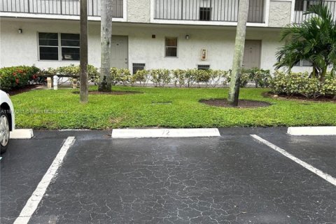 Снять в аренду кондоминиум в Дейви, Флорида 2 спальни, 99.41м2, № 1980741 - фото 5