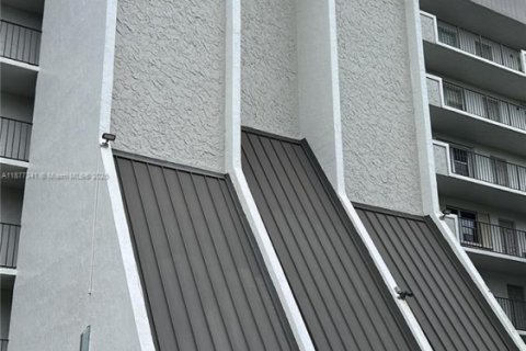 Снять в аренду кондоминиум в Дейви, Флорида 2 спальни, 99.41м2, № 1980741 - фото 6