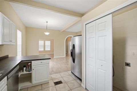 Casa en alquiler en Tampa, Florida, 3 dormitorios, 119.57 m2 № 2228082 - foto 19