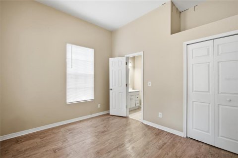 Casa en alquiler en Tampa, Florida, 3 dormitorios, 119.57 m2 № 2228082 - foto 8