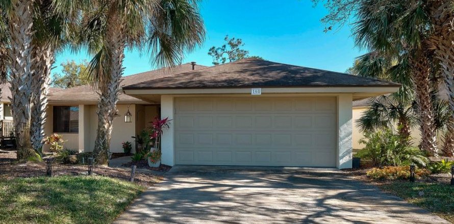 House in New Smyrna Beach, Florida 2 bedrooms, 119.75 sq.m. № 1586521