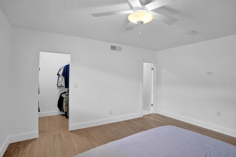 Villa ou maison à vendre à Hollywood, Floride: 3 chambres, 168.62 m2 № 2251361 - photo 29