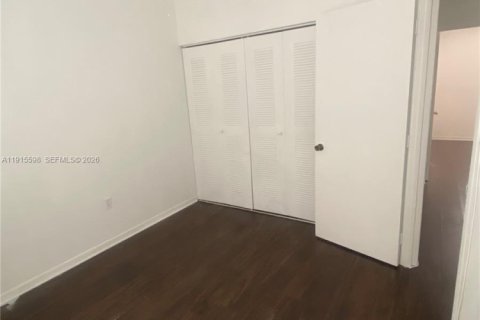 Снять в аренду кондоминиум в Майами, Флорида 3 спальни, 113.34м2, № 1970584 - фото 21