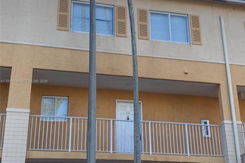 Снять в аренду кондоминиум в Майами, Флорида 3 спальни, 113.34м2, № 1970584 - фото 29