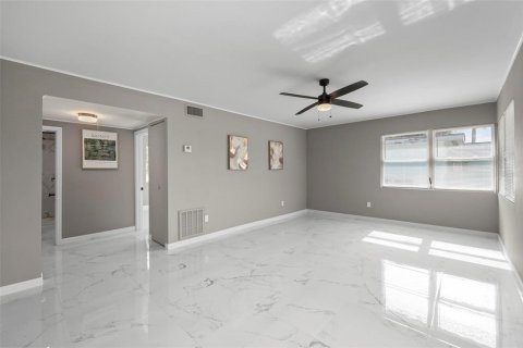 Casa en venta en Punta Gorda, Florida, 3 dormitorios, 107.3 m2 № 1851322 - foto 8