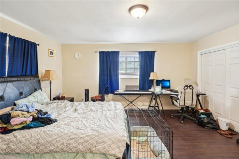 Commercial property in Coral Gables, Florida 305.09 sq.m. № 1741861 - photo 30