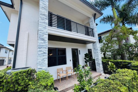 Casa en venta en Doral, Florida, 3 dormitorios, 200.11 m2 № 2078618 - foto 11
