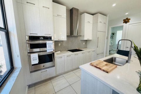 Casa en venta en Doral, Florida, 3 dormitorios, 200.11 m2 № 2078618 - foto 19