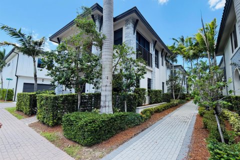 Casa en venta en Doral, Florida, 3 dormitorios, 200.11 m2 № 2078618 - foto 7