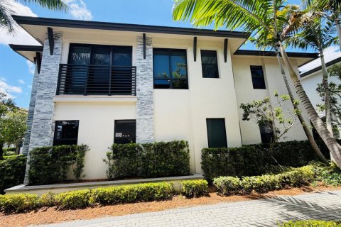 Casa en venta en Doral, Florida, 3 dormitorios, 200.11 m2 № 2078618 - foto 9