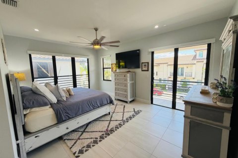 Casa en venta en Doral, Florida, 3 dormitorios, 200.11 m2 № 2078618 - foto 28