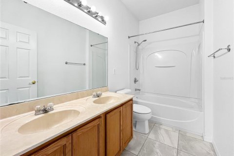 Villa ou maison à louer à Davenport, Floride: 4 chambres, 182.09 m2 № 2149926 - photo 7