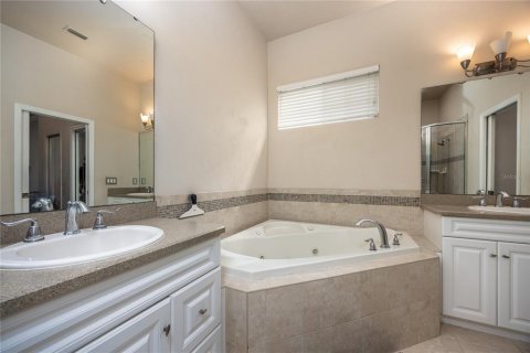 House in Gainesville, Florida 3 bedrooms, 161.65 sq.m. № 1817246 - photo 12