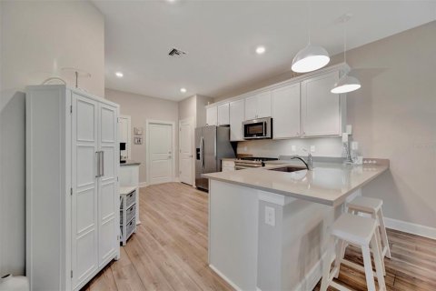 House in Englewood, Florida 2 bedrooms, 134.52 sq.m. № 1677701 - photo 6