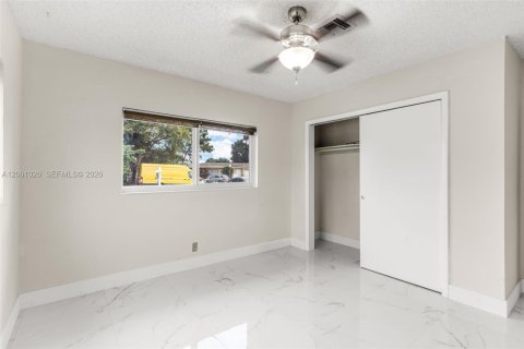 Снять в аренду виллу или дом в Майами, Флорида 2 спальни, 102.19м2, № 2065293 - фото 19