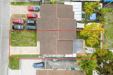 Дом в Майами, Флорида 2 спальни, 102.19м2 № 2065293