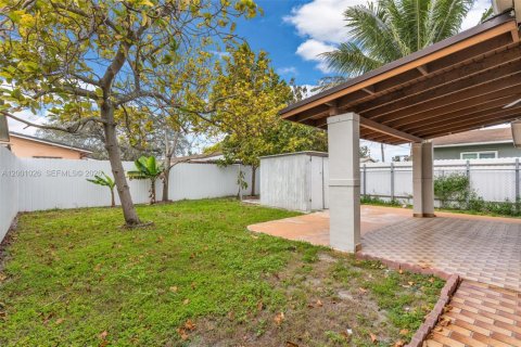 Снять в аренду виллу или дом в Майами, Флорида 2 спальни, 102.19м2, № 2065293 - фото 27