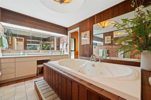 Adosado en venta en Miami Lakes, Florida, 2 dormitorios, 145.76 m2 № 1979402 - foto 14